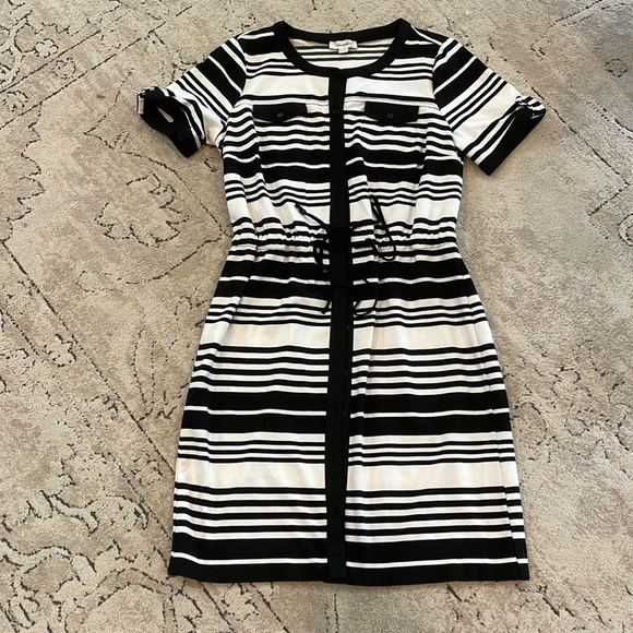 Dress Barn Dresses & Skirts - Dressbarn Button Down Black & White Dress